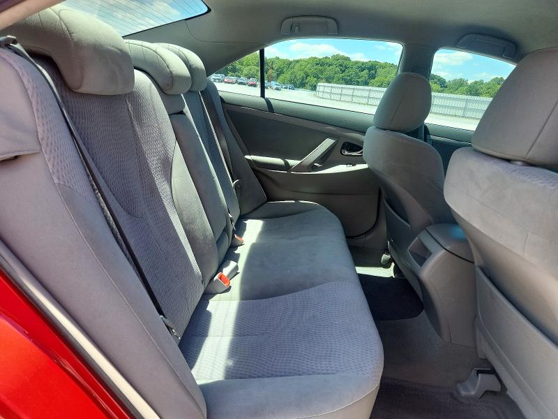 52871216 :رقم المزاد ، 4T4BF3EK7BR211745 vin ، 2011 Toyota Camry مزاد بيع