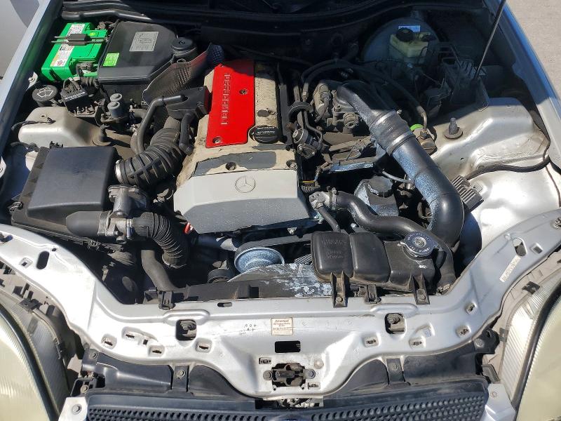 1998 Mercedes-benz Slk მანქანა იყიდება აუქციონზე, vin: WDBKK47F4WF062798, აუქციონის ნომერი: 53059996