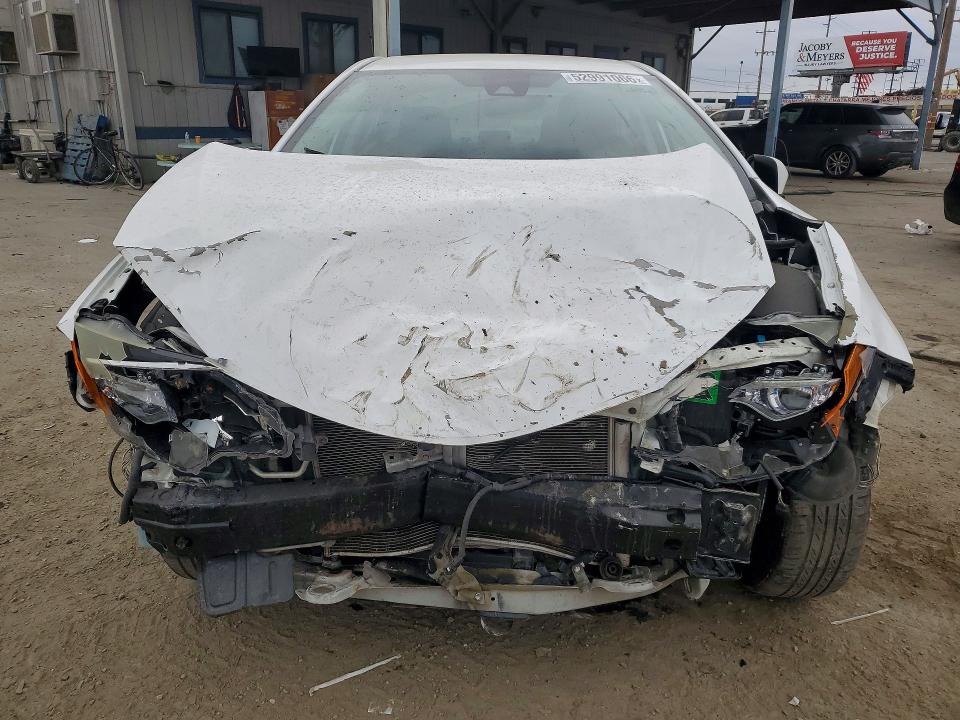 Продаж на аукціоні авто 2017 Toyota Corolla, vin: 5YFBURHE1HP723956, номер лоту: 52991066