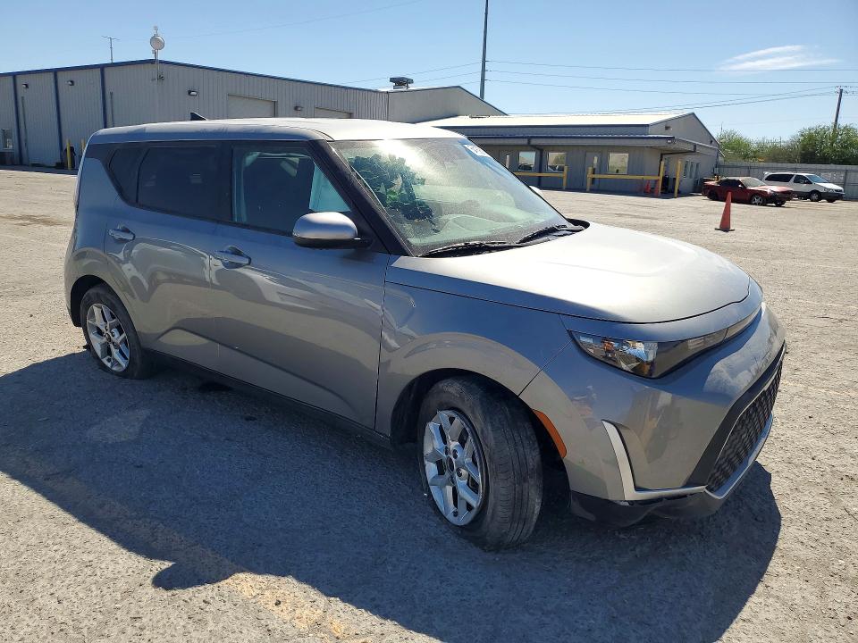 2023 Kia Soul მანქანა იყიდება აუქციონზე, vin: KNDJ23AU3P7889525, აუქციონის ნომერი: 54169616