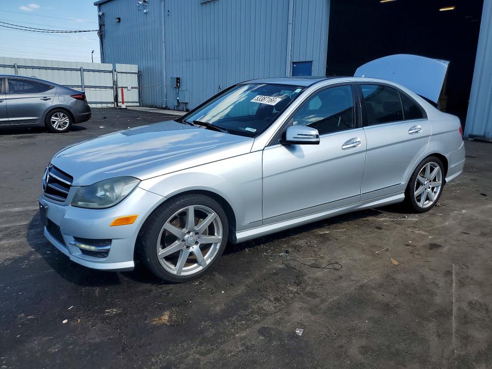 Продаж на аукціоні авто 2014 Mercedes-benz C, vin: WDDGF4HB5EA928212, номер лоту: 53387166