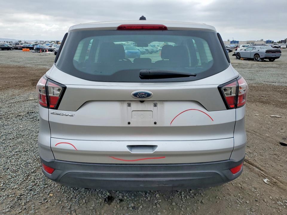 Auction sale of the 2018 Ford Escape, vin: 1FMCU0F78JUB84213, lot number: 52963996
