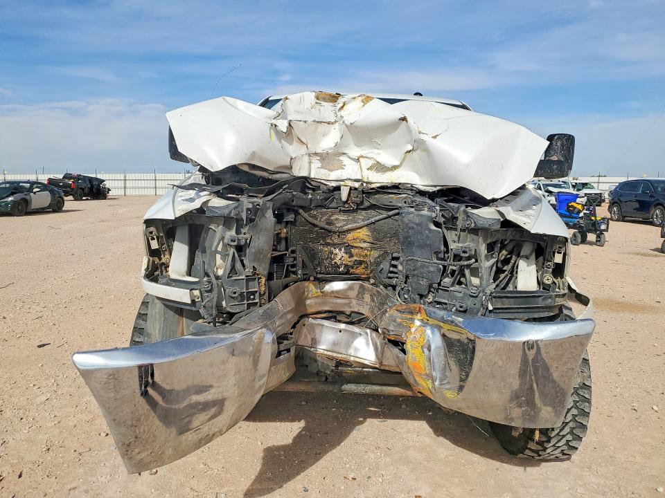 50504316 :رقم المزاد ، 3C6UR5CJ6GG351422 vin ، 2016 Ram 2500 مزاد بيع