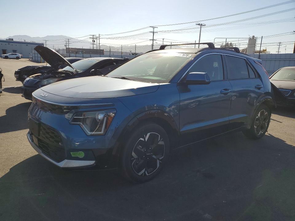 54157676 :رقم المزاد ، KNDCR3L19P5038767 vin ، 2023 Kia Niro مزاد بيع