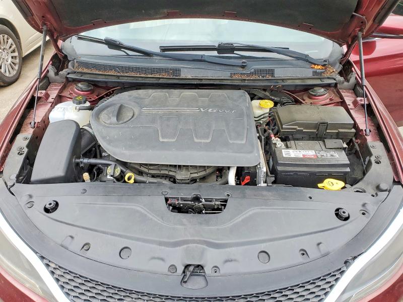 52180736 :رقم المزاد ، 1C3CCCCG6FN583043 vin ، 2015 Chrysler 200 مزاد بيع