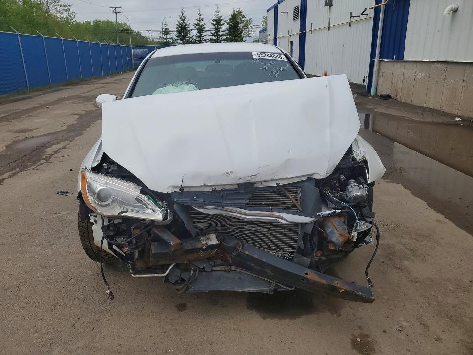 2013 Chrysler 200 მანქანა იყიდება აუქციონზე, vin: 1C3CCBBB0DN758660, აუქციონის ნომერი: 55244086