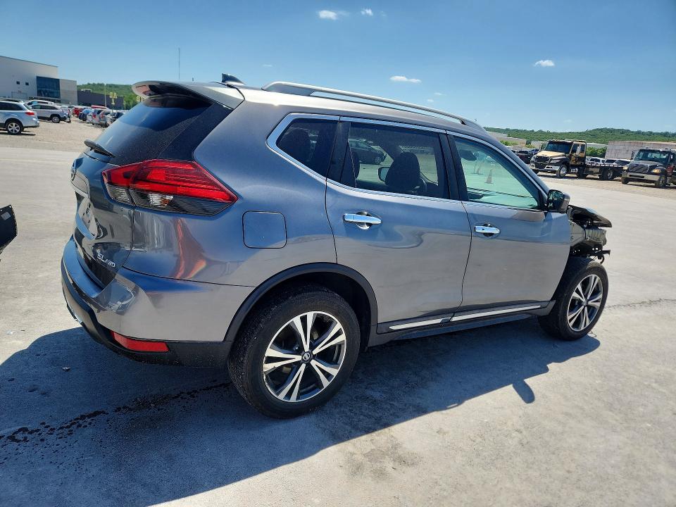 52819556 :رقم المزاد ، 5N1AT2MV6HC781562 vin ، 2017 Nissan Rogue مزاد بيع