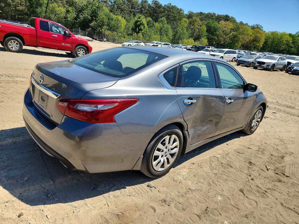 51684366 :رقم المزاد ، 1N4AL3AP0JC158319 vin ، 2018 Nissan Altima مزاد بيع
