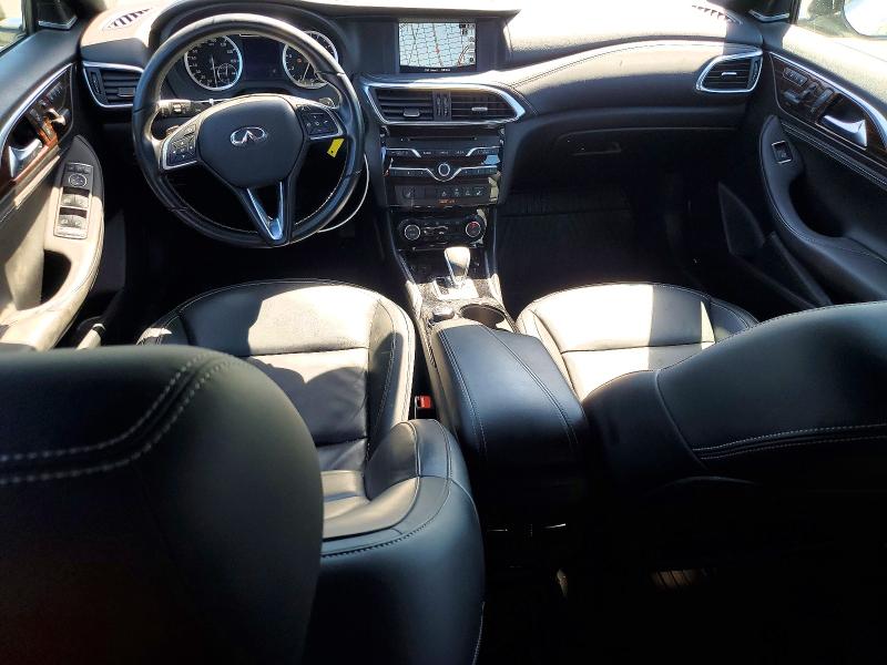 53069306 :رقم المزاد ، SJKCH5CP7HA026366 vin ، 2017 Infiniti Qx30 مزاد بيع
