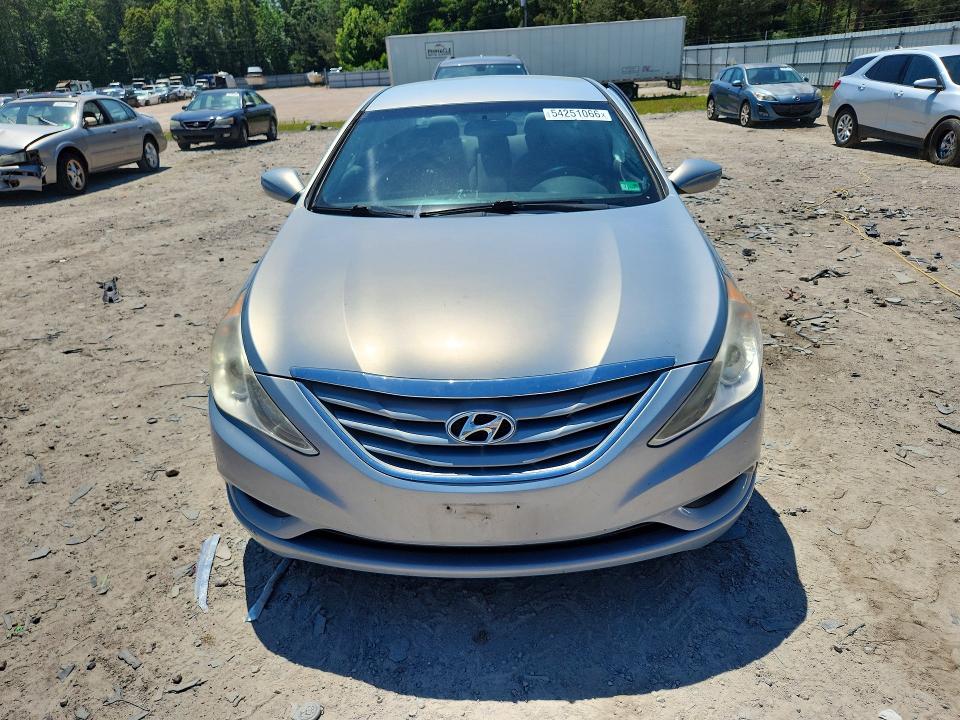 54251066 :رقم المزاد ، 5NPEB4AC8DH557599 vin ، 2013 Hyundai Sonata مزاد بيع
