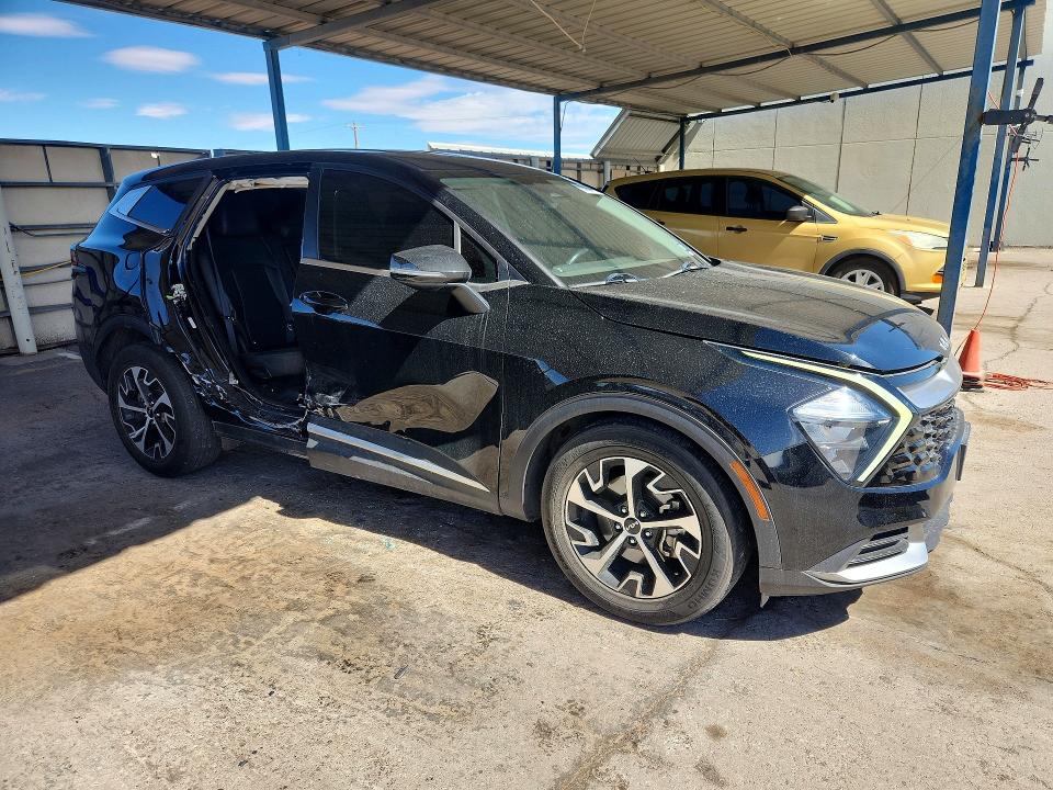 Продажа на аукционе авто 2023 Kia Sportage, vin: 5XYK33AF8PG069172, номер лота: 55396176