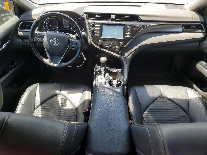 55444066 :رقم المزاد ، 4T1B11HK1KU825750 vin ، 2019 Toyota Camry مزاد بيع