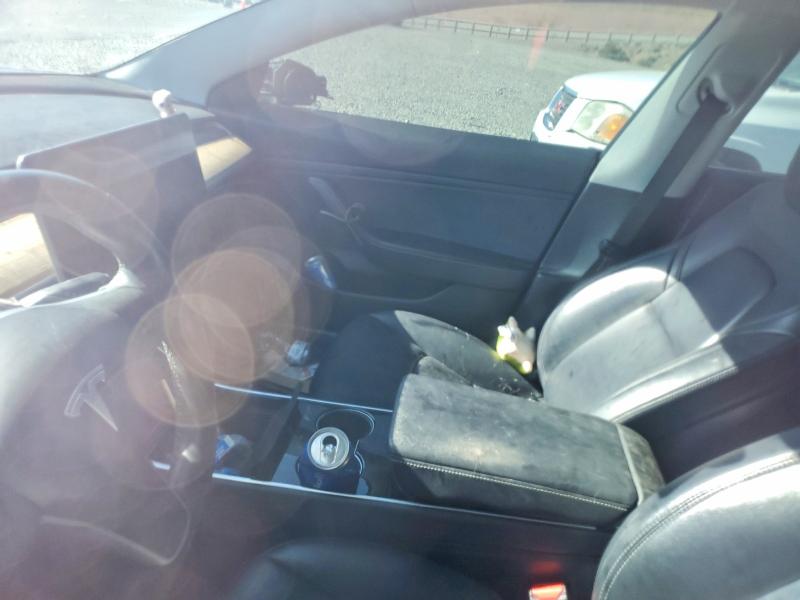 52963546 :رقم المزاد ، 5YJ3E1EA3KF306118 vin ، 2019 Tesla Model 3 مزاد بيع