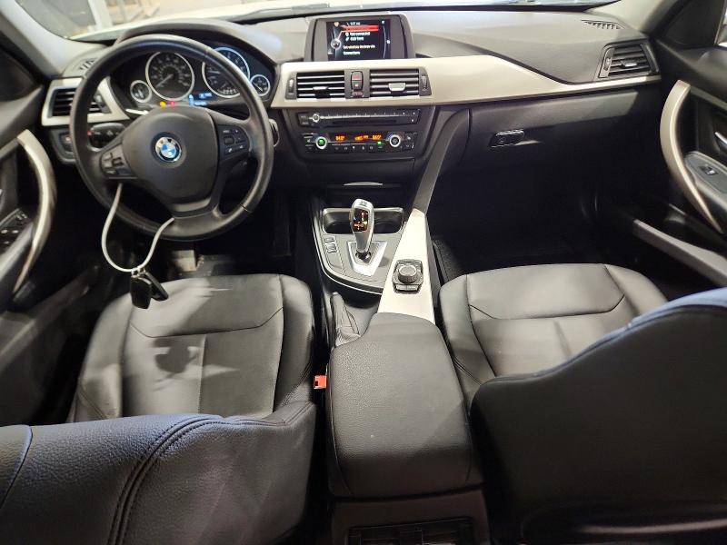 52206946 :رقم المزاد ، WBA3C3C57FK202020 vin ، 2015 Bmw 320 مزاد بيع