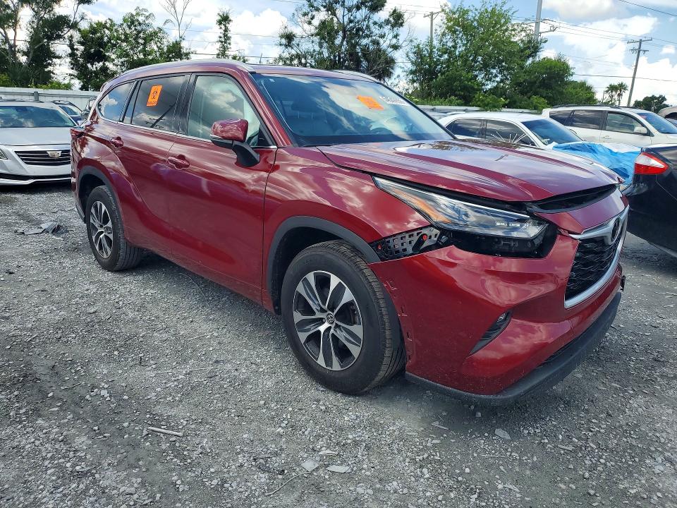Aukcja sprzedaży 2022 Toyota Highlander, vin: 5TDGZRAHXNS136170, numer aukcji: 54547656