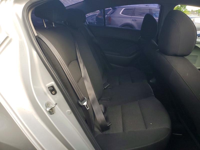 53622226 :رقم المزاد ، 3KPFK4A73JE178100 vin ، 2018 Kia Forte مزاد بيع
