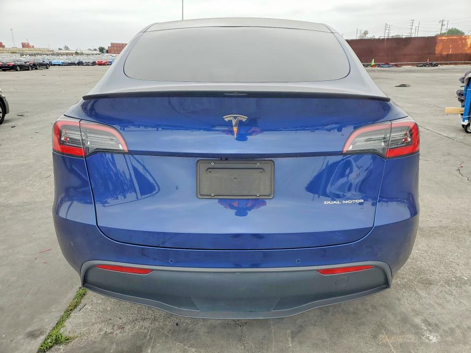 51812576 :رقم المزاد ، 5YJYGDEE7LF056436 vin ، 2020 Tesla Model Y مزاد بيع