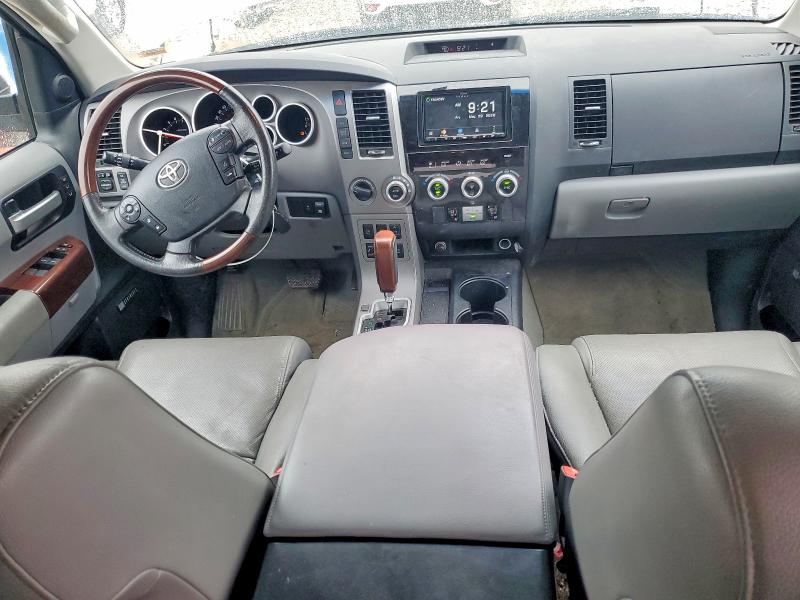 55452676 :رقم المزاد ، 5TDDW5G16BS054690 vin ، 2011 Toyota Sequoia مزاد بيع