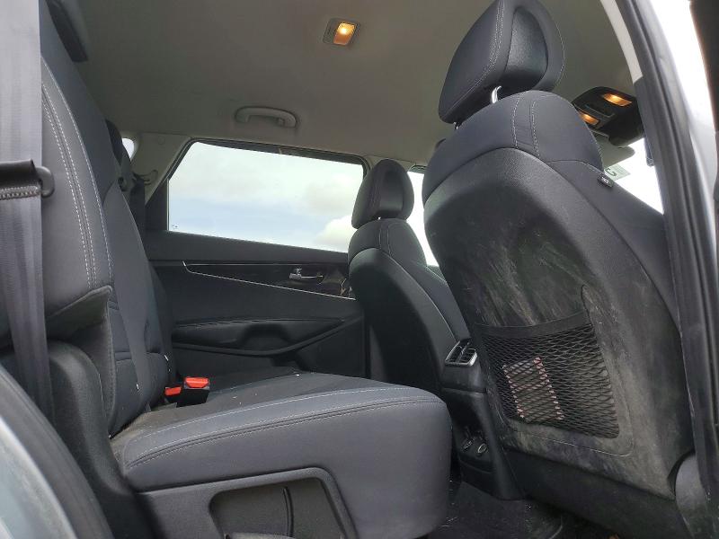 Auction sale of the 2016 Kia Sorento, vin: 5XYPGDA58GG128356, lot number: 51950966