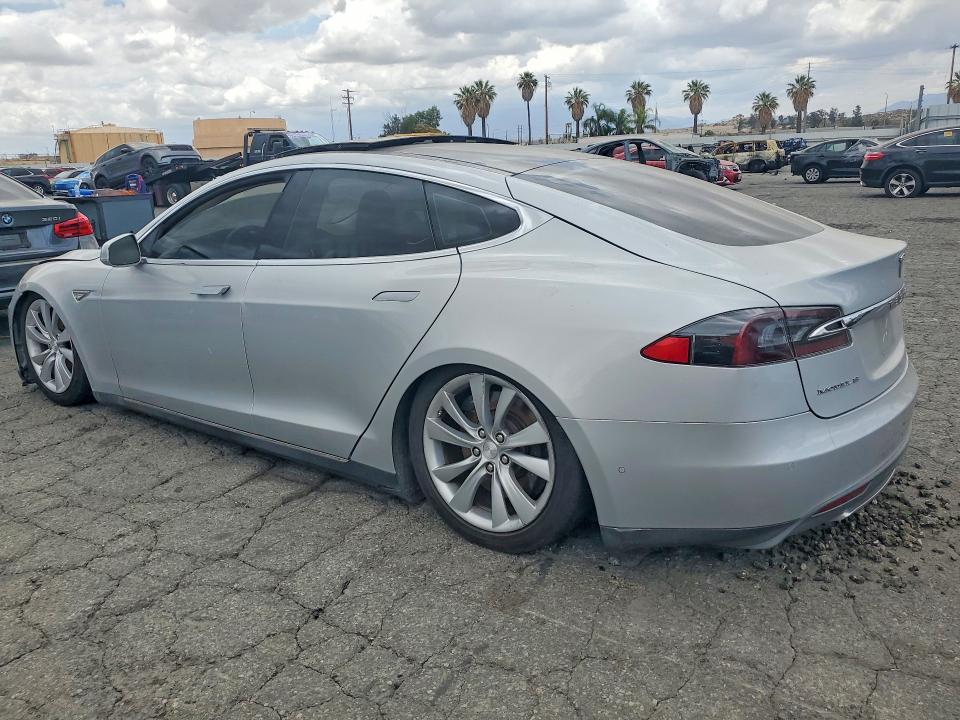 2014 Tesla Model S მანქანა იყიდება აუქციონზე, vin: 5YJSA1H1XEFP54167, აუქციონის ნომერი: 55067516