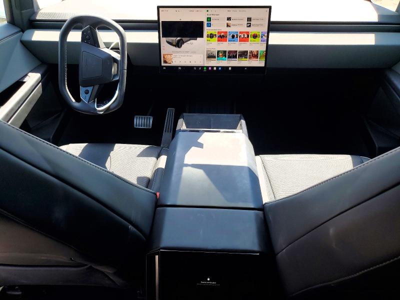 52369906 :رقم المزاد ، 7G2CEHED0RA055601 vin ، 2024 Tesla Cybertruck مزاد بيع