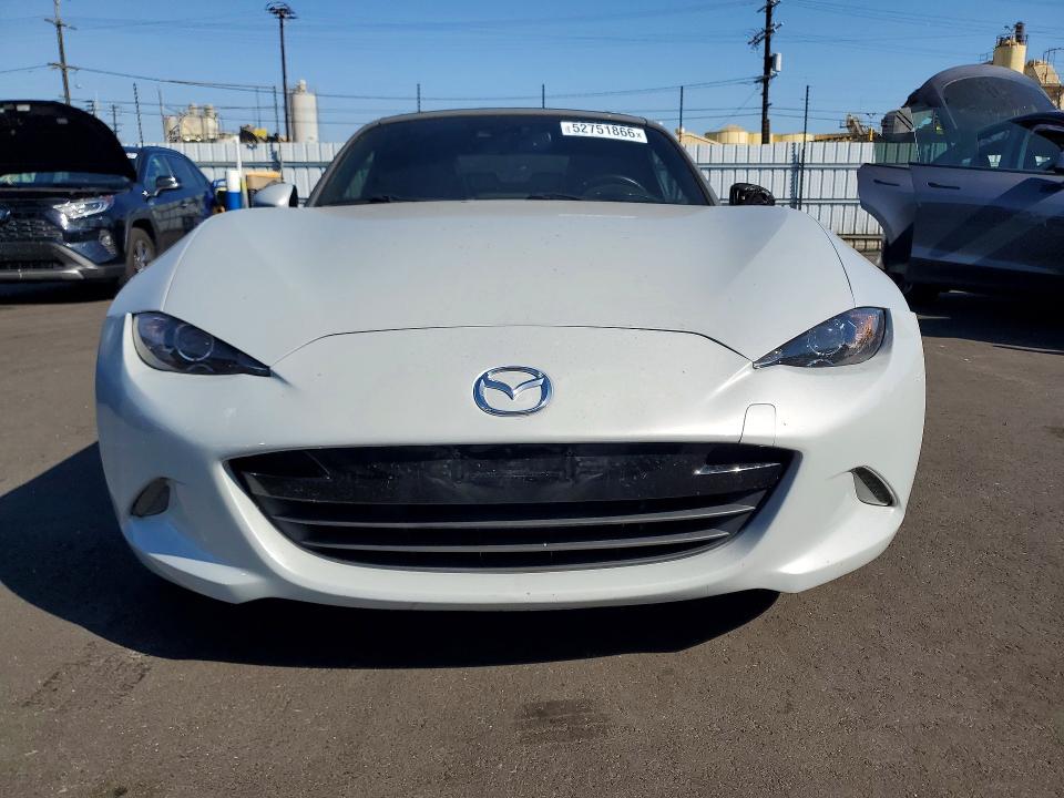 52751866 :رقم المزاد ، JM1NDAD75J0202261 vin ، 2018 Mazda Mx-5 Miata مزاد بيع