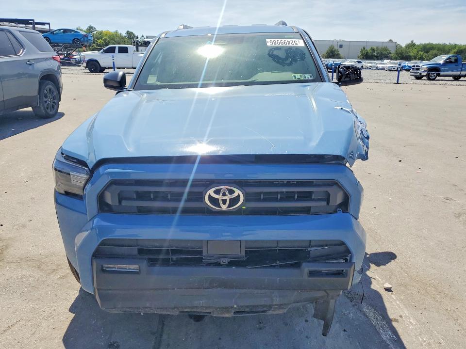 Продаж на аукціоні авто 2025 Toyota 4runner, vin: JTEVA5BR7S5021666, номер лоту: 52499986