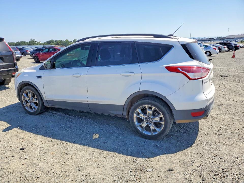 52603576 :رقم المزاد ، 1FMCU0GX0GUB15927 vin ، 2016 Ford Escape مزاد بيع