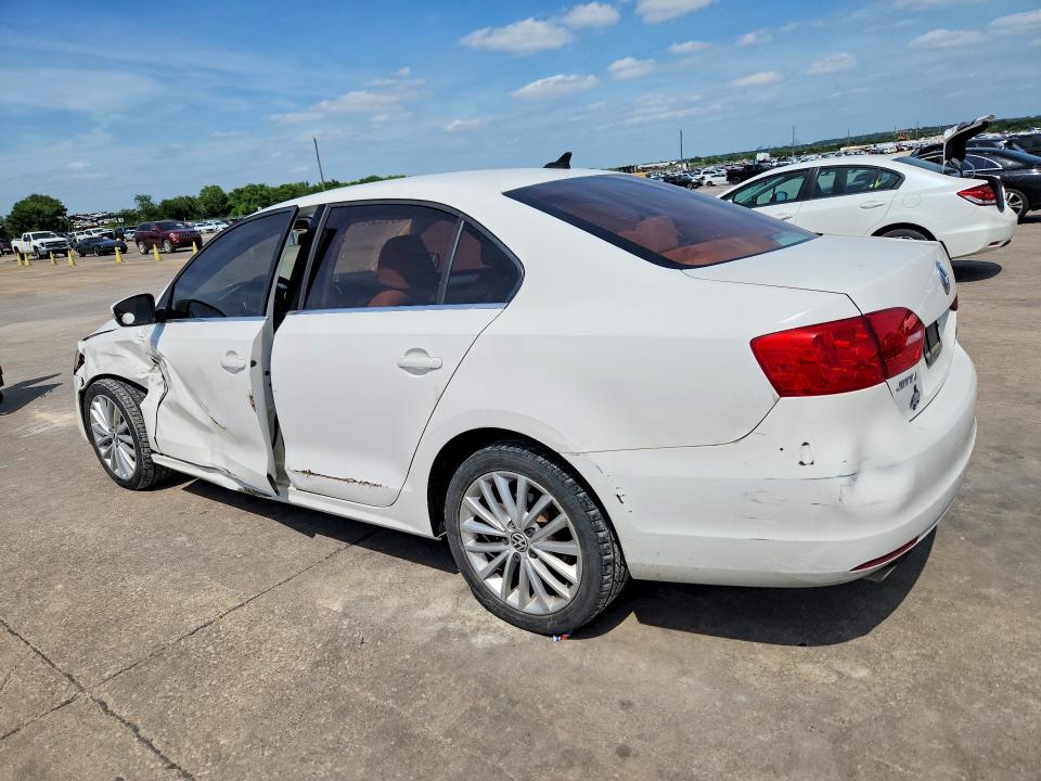 2011 Volkswagen Jetta მანქანა იყიდება აუქციონზე, vin: 3VWLX7AJ3BM325926, აუქციონის ნომერი: 52409256