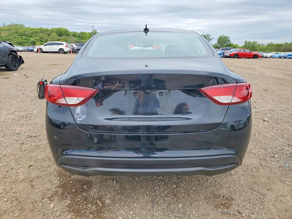 Продаж на аукціоні авто 2015 Chrysler 200, vin: 1C3CCCAB7FN655729, номер лоту: 53442616
