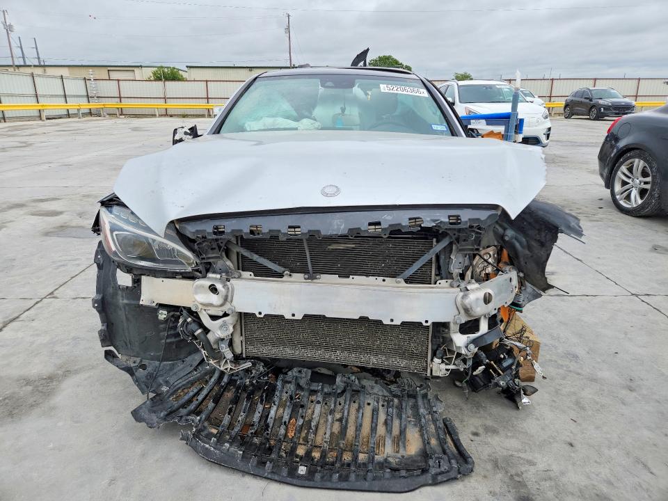 52206366 :رقم المزاد ، 55SWF4JB6HU207259 vin ، 2017 Mercedes-benz C مزاد بيع