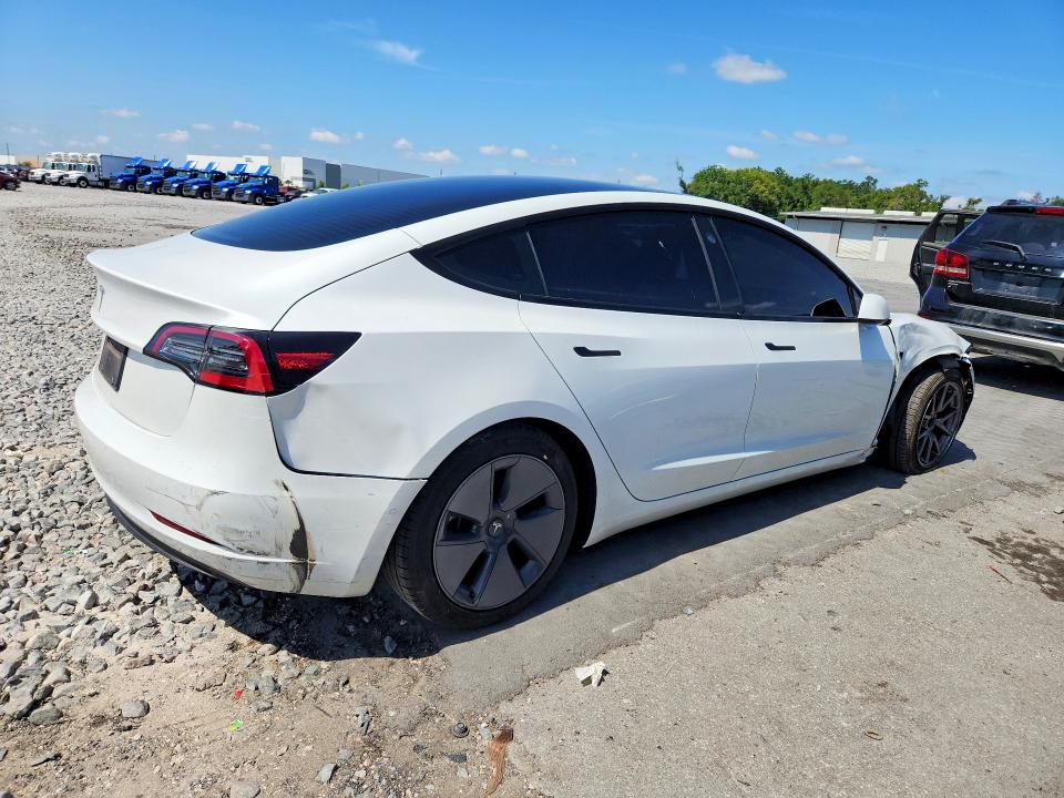 Продажа на аукционе авто 2022 Tesla Model 3, vin: 5YJ3E1EA1NF239622, номер лота: 51631226