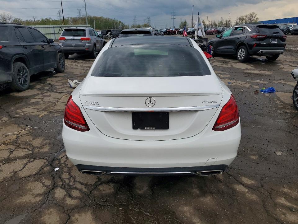 51371176 :رقم المزاد ، 55SWF4KB5HU197015 vin ، 2017 Mercedes-benz C مزاد بيع