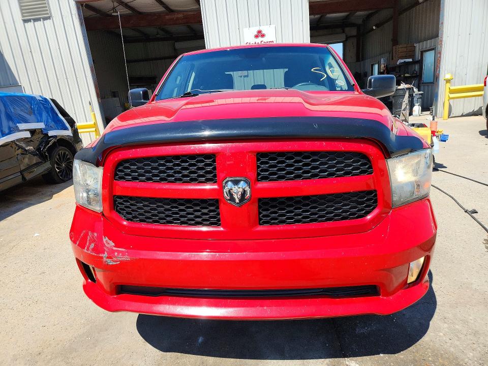 53115016 :رقم المزاد ، 1C6RR6FT0FS553317 vin ، 2015 Ram 1500 مزاد بيع