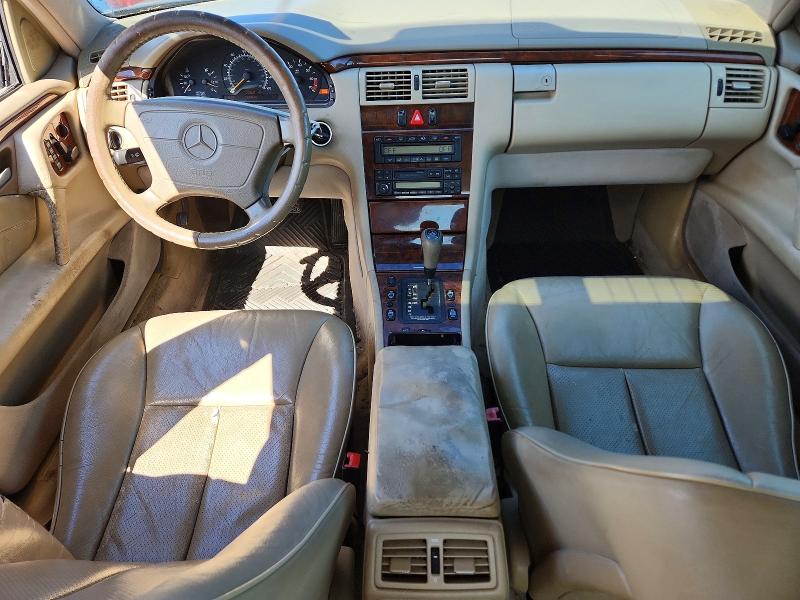 1998 Mercedes-benz E მანქანა იყიდება აუქციონზე, vin: WDBJF65F6WA621456, აუქციონის ნომერი: 52718766
