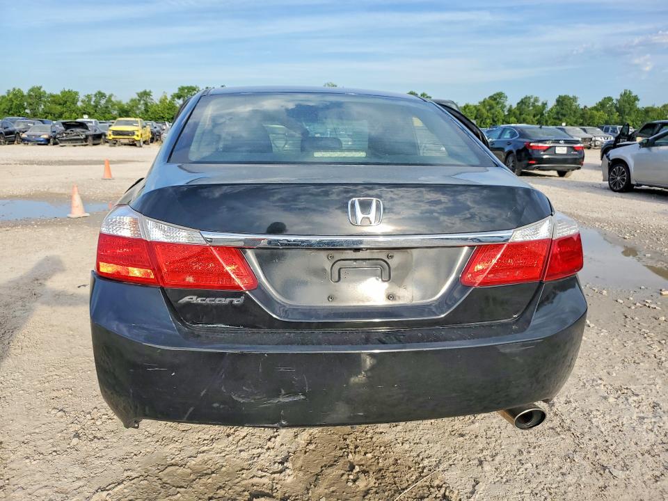 Продажа на аукционе авто 2015 Honda Accord, vin: 1HGCR2F30FA058582, номер лота: 54013896