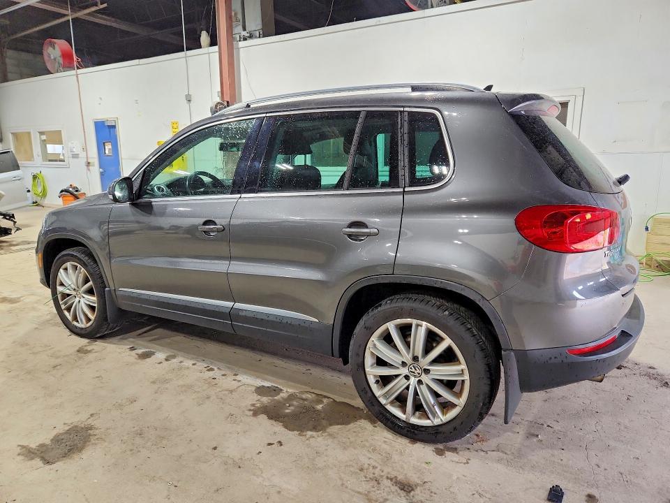 2015 Volkswagen Tiguan მანქანა იყიდება აუქციონზე, vin: WVGBV7AX1FW502497, აუქციონის ნომერი: 54860956