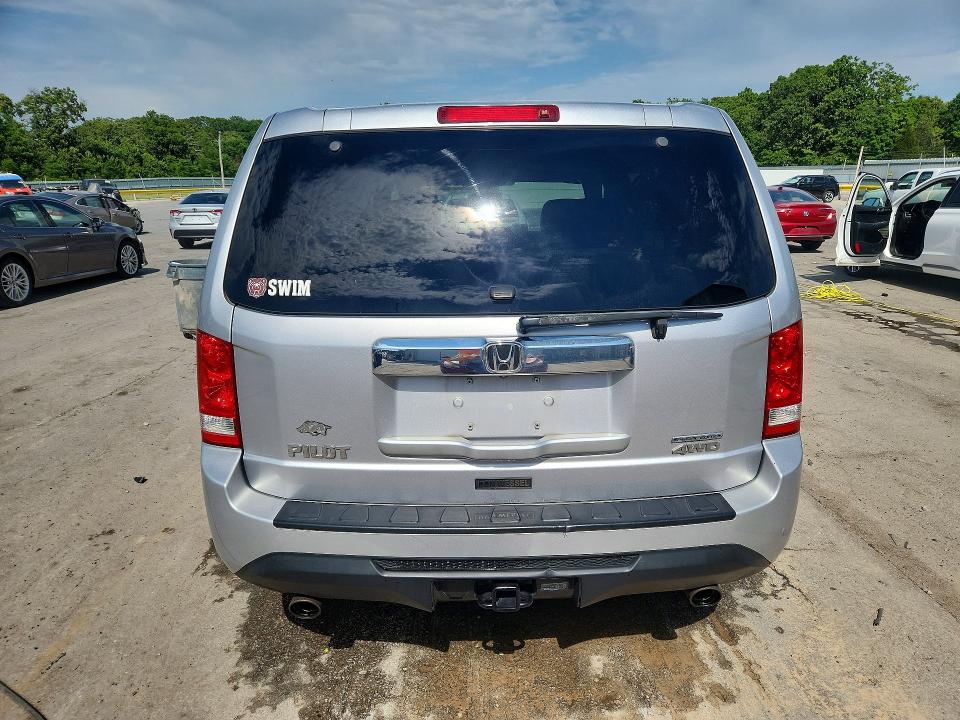 54002136 :رقم المزاد ، 5FNYF4H33FB067578 vin ، 2015 Honda Pilot مزاد بيع