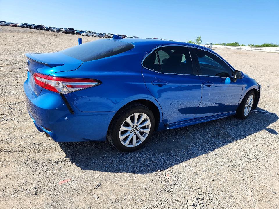2019 Toyota Camry მანქანა იყიდება აუქციონზე, vin: 4T1B11HK4KU178213, აუქციონის ნომერი: 52814396