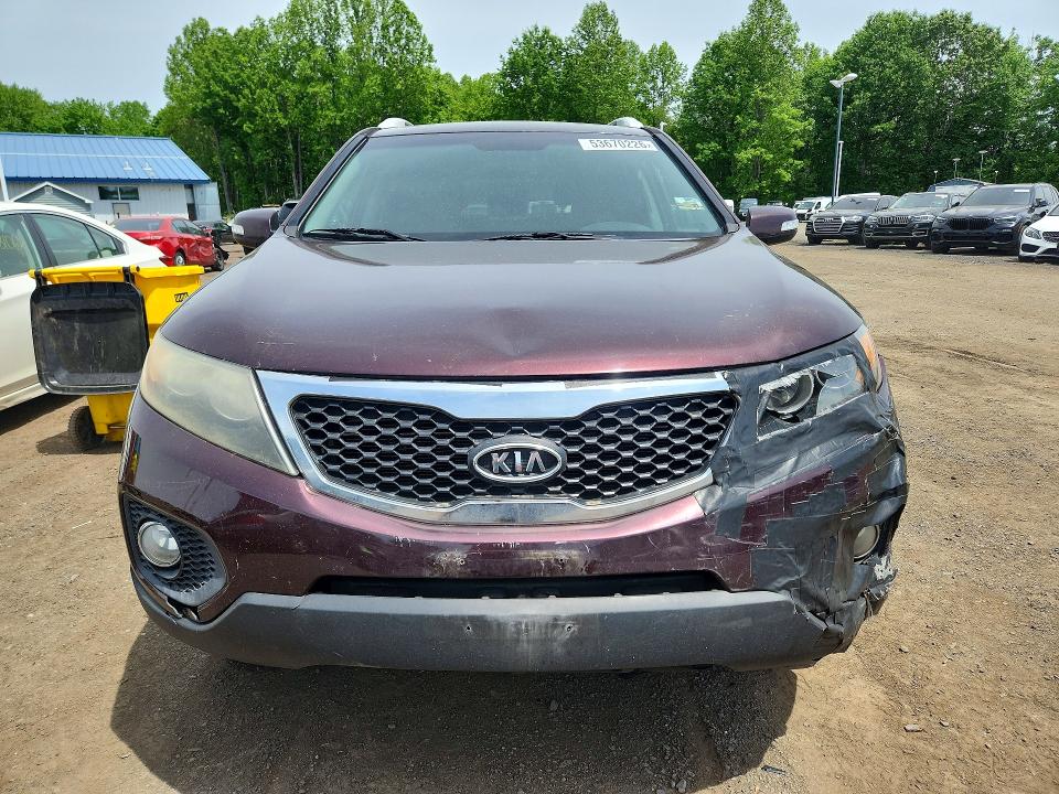 2011 Kia Sorento მანქანა იყიდება აუქციონზე, vin: 5XYKT3A12BG097689, აუქციონის ნომერი: 53670226