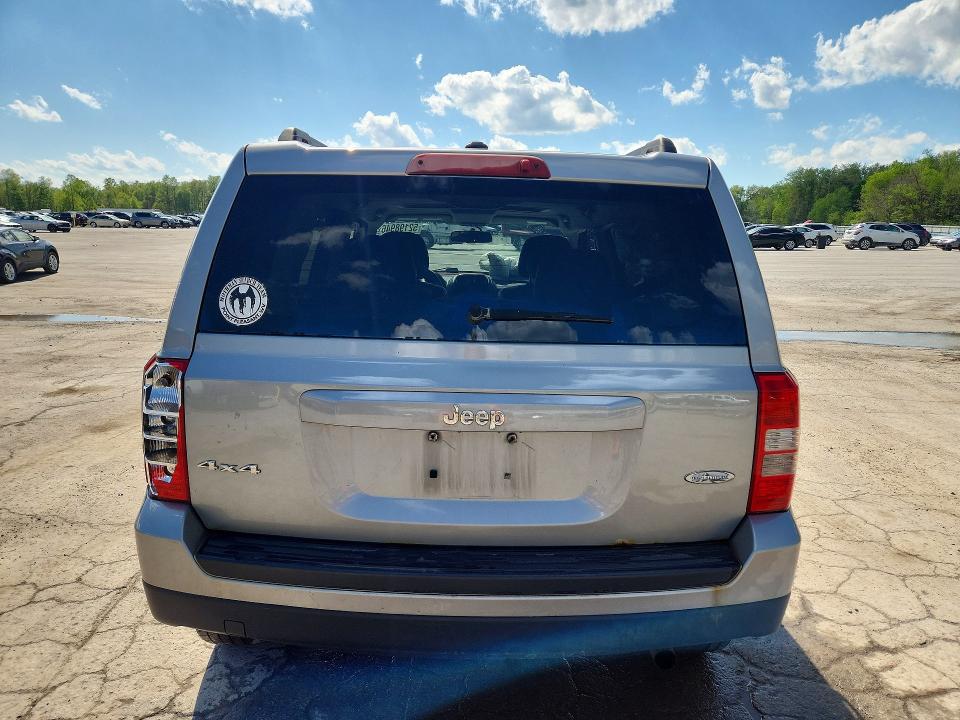 52198946 :رقم المزاد ، 1C4NJRFB7FD206854 vin ، 2015 Jeep Patriot مزاد بيع