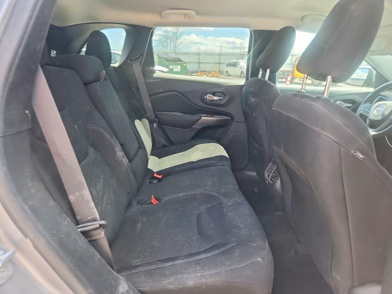 Продажа на аукционе авто 2019 Jeep Cherokee, vin: 1C4PJLCB3KD439067, номер лота: 53140936