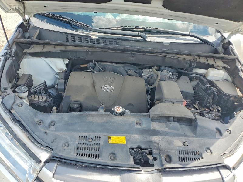Продажа на аукционе авто 2019 Toyota Highlander, vin: 5TDJZRFH7KS576874, номер лота: 54945106