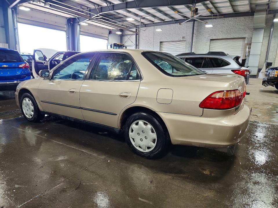 Продажа на аукционе авто 2000 Honda Accord, vin: 1HGCG564XYA128317, номер лота: 53235926