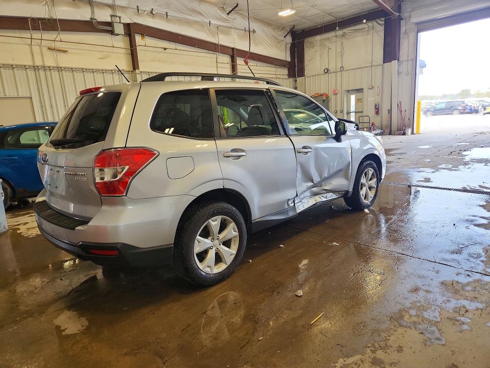 2015 Subaru Forester მანქანა იყიდება აუქციონზე, vin: JF2SJADC3FH590867, აუქციონის ნომერი: 52340556