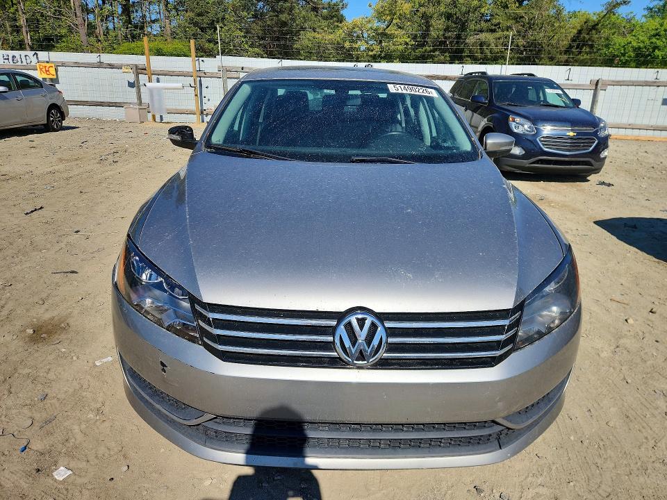 51490226 :رقم المزاد ، 1VWBS7A32EC046582 vin ، 2014 Volkswagen Passat مزاد بيع