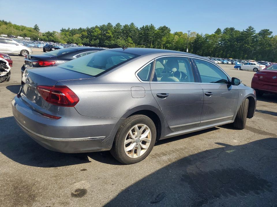 54092916 :رقم المزاد ، 1VWAT7A38HC000574 vin ، 2017 Volkswagen Passat R-line Automa مزاد بيع