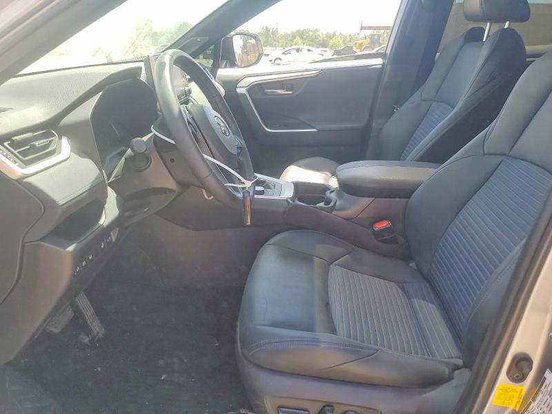 52298876 :رقم المزاد ، 4T3E6RFV5MU059882 vin ، 2021 Toyota Rav4 مزاد بيع