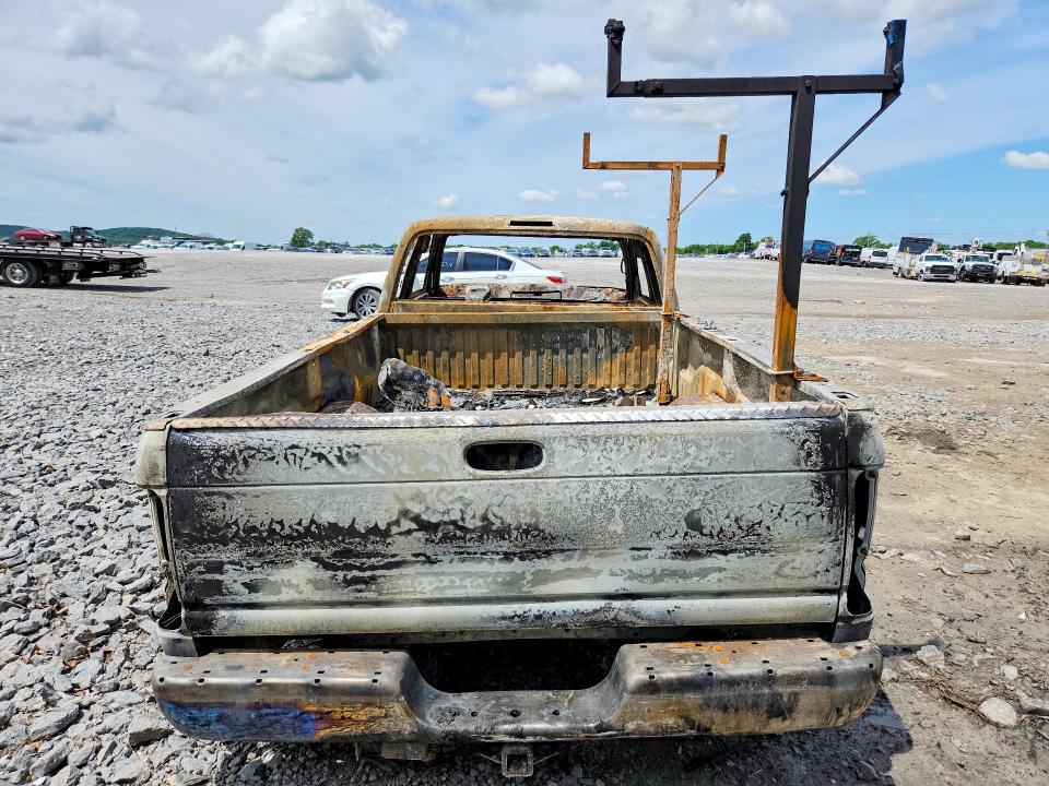 2000 Dodge Ram 1500 მანქანა იყიდება აუქციონზე, vin: 3B7HF13Z8YG138135, აუქციონის ნომერი: 53065606