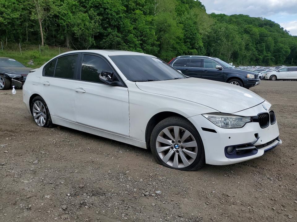 53394226 :رقم المزاد ، WBA3C3G59ENR25908 vin ، 2014 Bmw 320 مزاد بيع